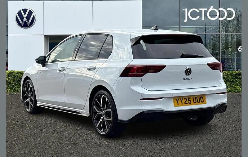 Used VW Golf VIII R-line 147 HP (108 kW) 2025 White Hatchback