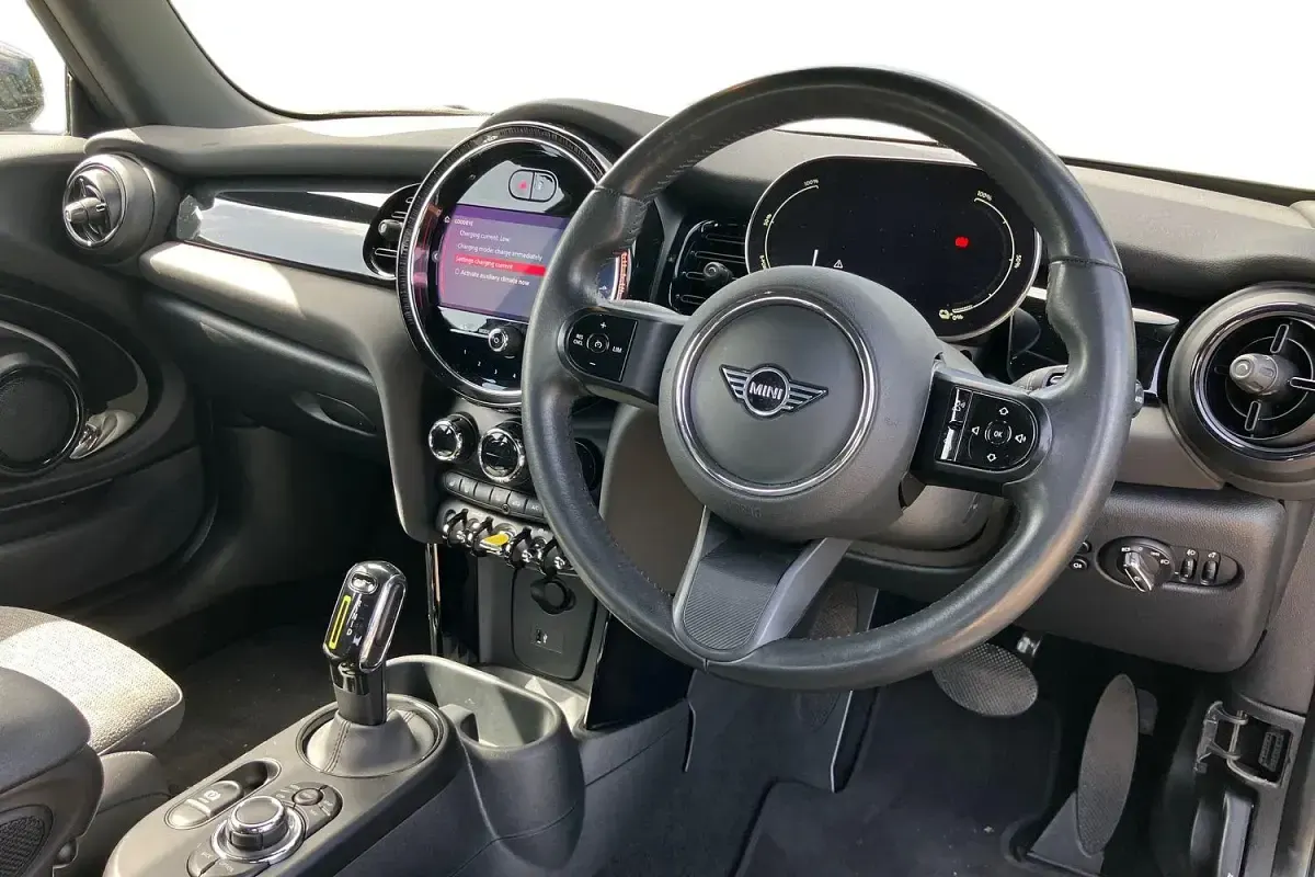 Used Mini Cooper S Level 2 135 kW (184 HP) 2023 Black Hatchback