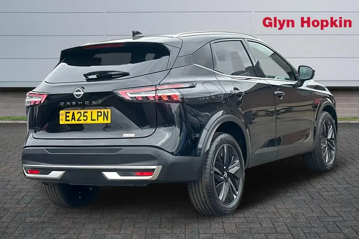Used Nissan Qashqai Tekna 140 HP (102 kW) 2025 Black SUV
