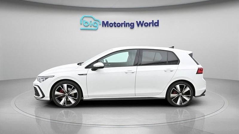 Używany VW Golf VII GTD 200 KM (147 kW) 2021 Biały Hatchback