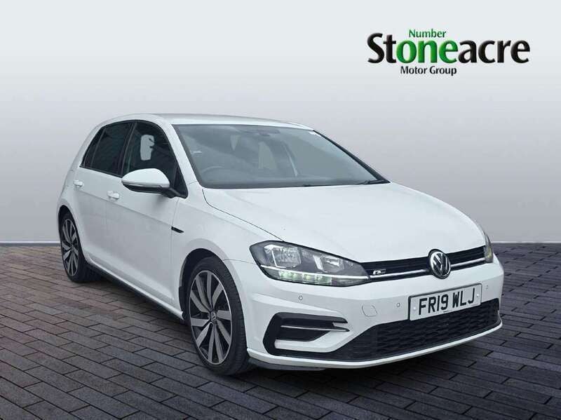 White Used 2019 VW Golf VII R-line Hatchback | £16,995 (Fair price) - Image 1/4