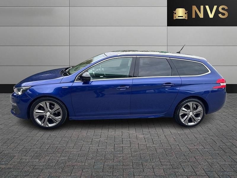 Used Peugeot 308 SW GT-line 131 HP (96 kW) 2016 Blue Estate