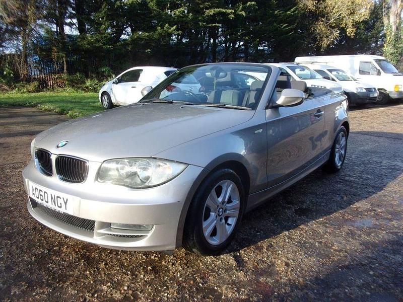 Used BMW 118 Cabriolet Comfort Edition 143 HP (105 kW) 2010 Silver Cabriolet