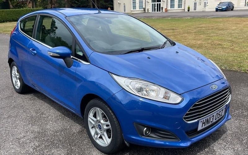 Used 2017 Ford Fiesta Zetec Hatchback | £3,795 (Fair price) - Image 1/4