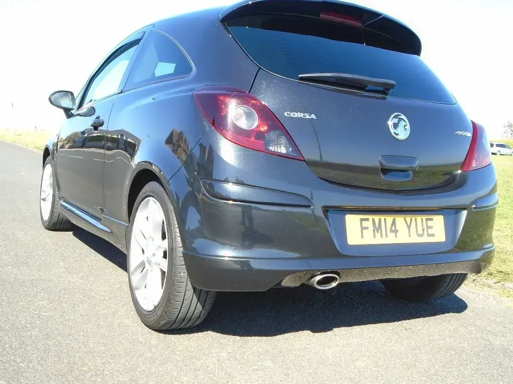 Begagnad Vauxhall Corsa Edition 2014 Svart Halvkombi