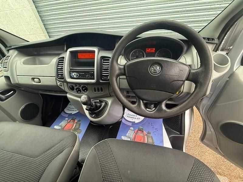 Used Vauxhall Vivaro Sportive 113 HP (83 kW) 2012 Silver MPV