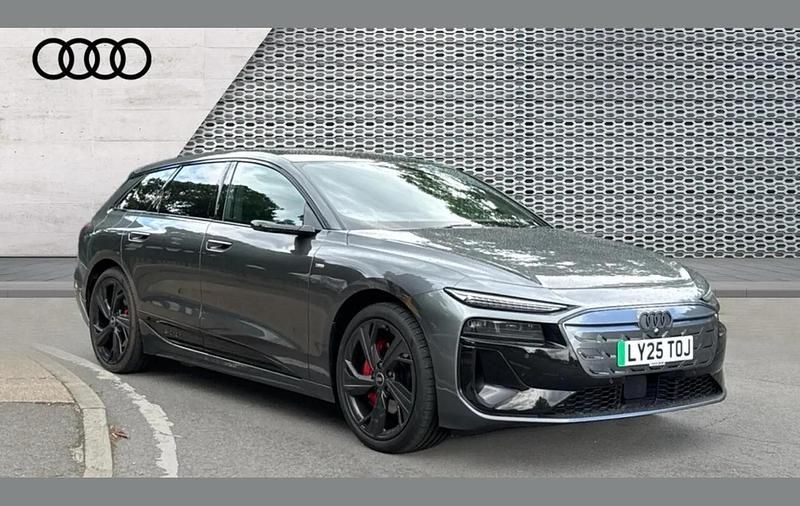 Grey Used 2025 Audi e-tron Comfort SUV | £69,990 - Image 1/4