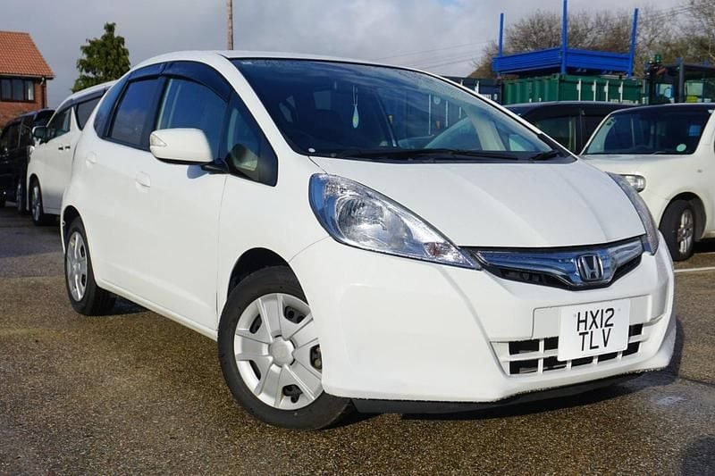 Used Honda Fit Hybrid 2026 White Hatchback