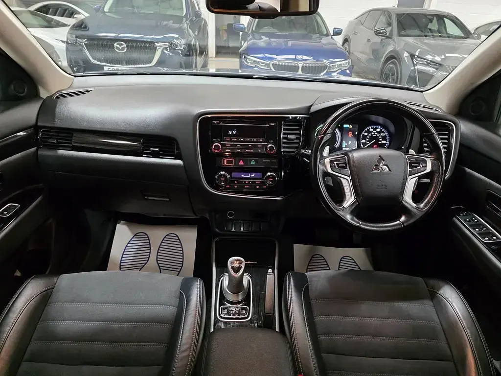 Używany Mitsubishi Outlander P-HEV 2015 Szary SUV