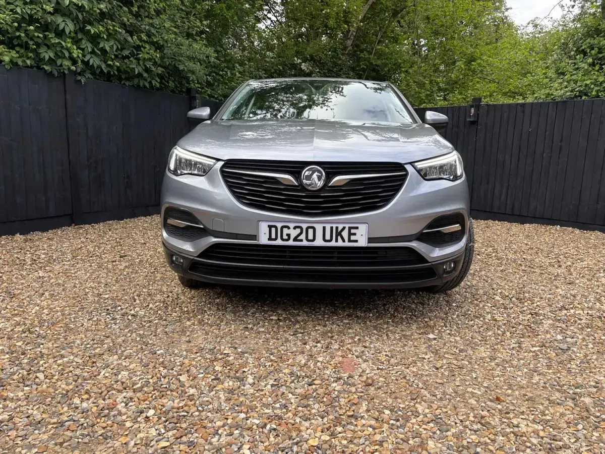 Used Vauxhall Grandland X S 130 HP (95 kW) 2020 Grey SUV