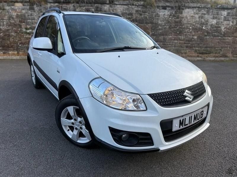 Used Suzuki SX4 SZ5 135 HP (99 kW) 2011 White SUV