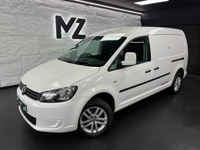 Used VW Caddy 108 HP (79 kW) 2012 White MPV