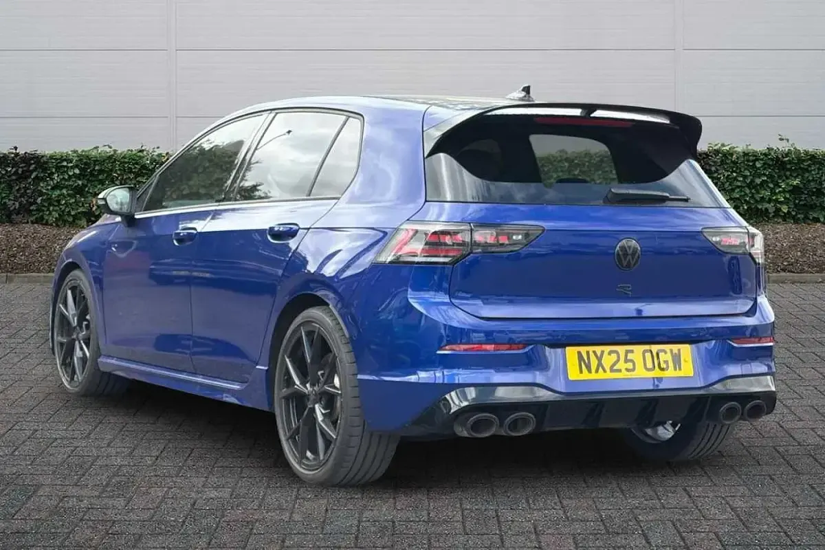 Used VW Golf VIII R 333 HP (244 kW) 2025 Blue Hatchback
