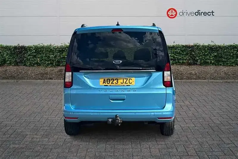 Used Ford Tourneo Connect Titanium 2023 Blue MPV