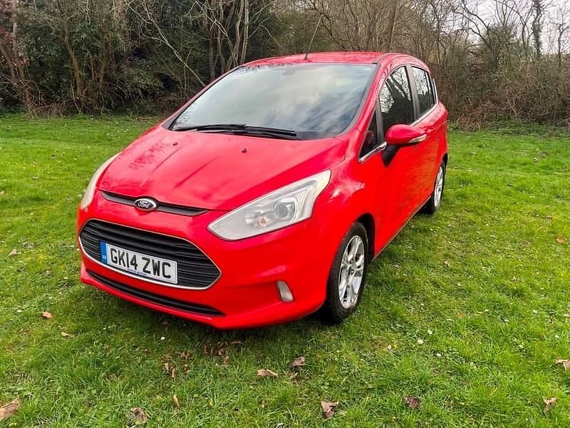 Used Ford B-MAX Zetec 100 HP (73 kW) 2014 Red MPV