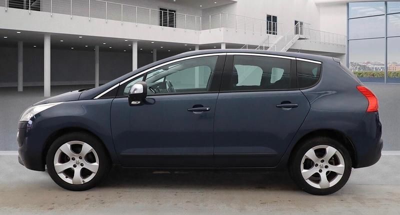 Used Peugeot 3008 S 2011 Blue Estate