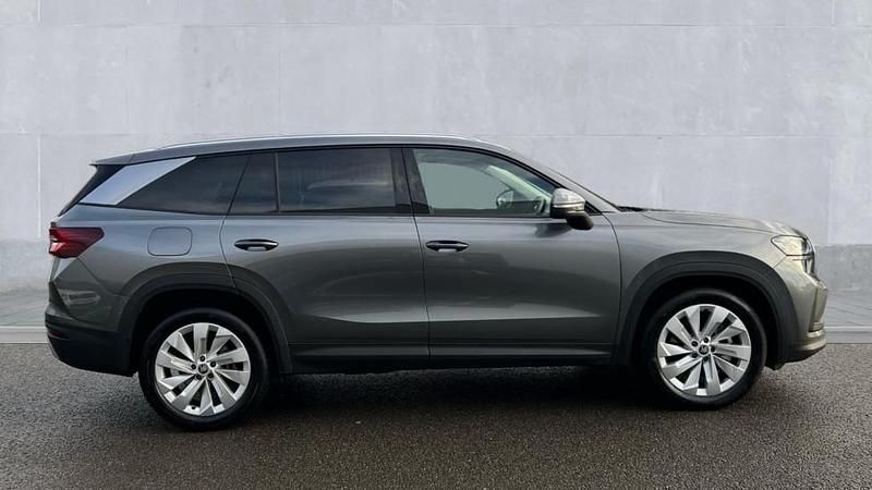 Usado Skoda Kodiaq SE L 150 HP (110 kW) 2025 Cinzento SUV