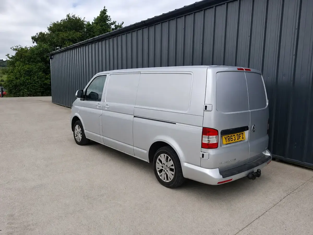 Used VW T5 Highline 140 HP (102 kW) 2013 Silver Van