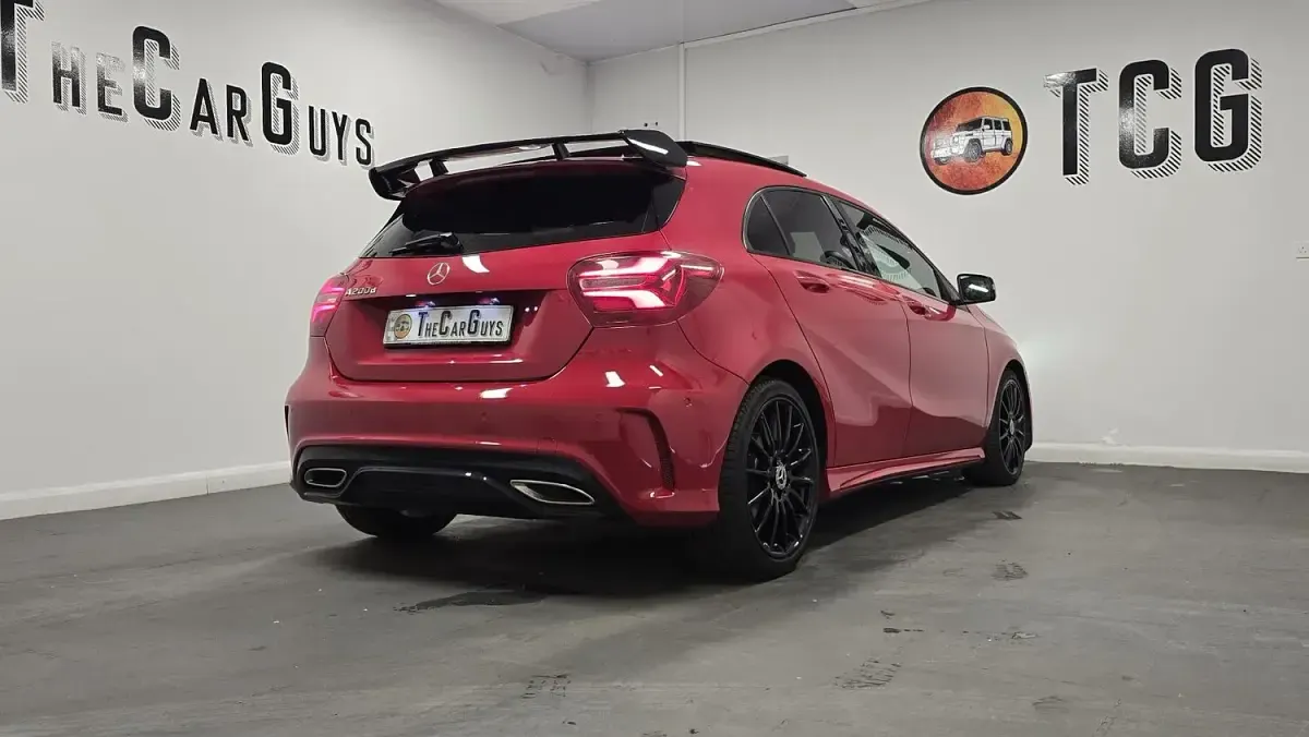 Used Mercedes A200 AMG Line Premium Plus 136 HP (100 kW) 2017 Red Hatchback