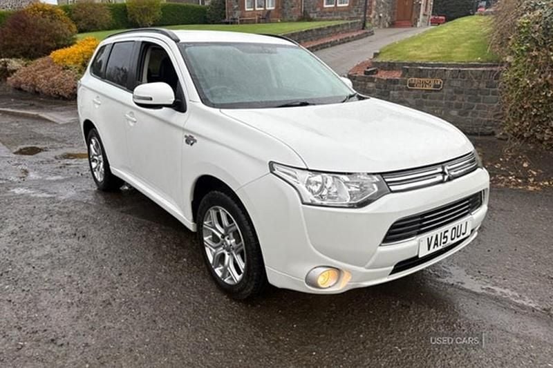 Used 2015 Mitsubishi Outlander P-HEV | £6,995 (Fair price) - Image 1/1