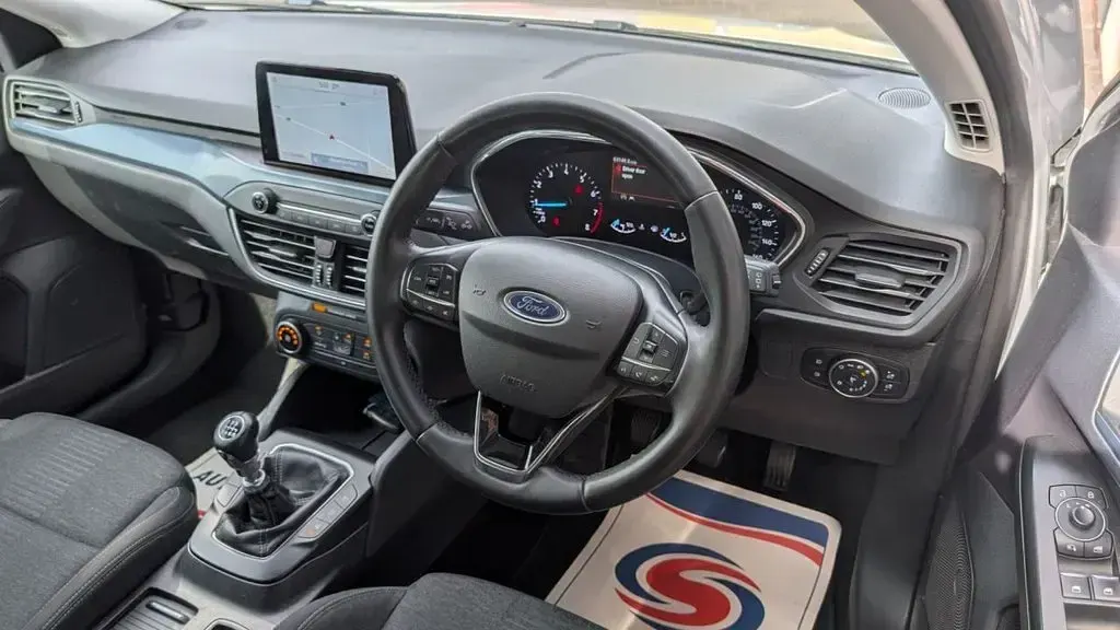 Used Ford Focus Active 125 HP (91 kW) 2021 White Estate