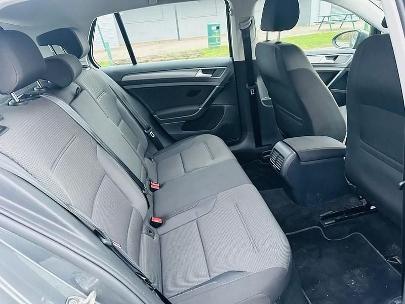 Usado VW e-Golf 99 kW (135 HP) 2019 Cinzento Citadino