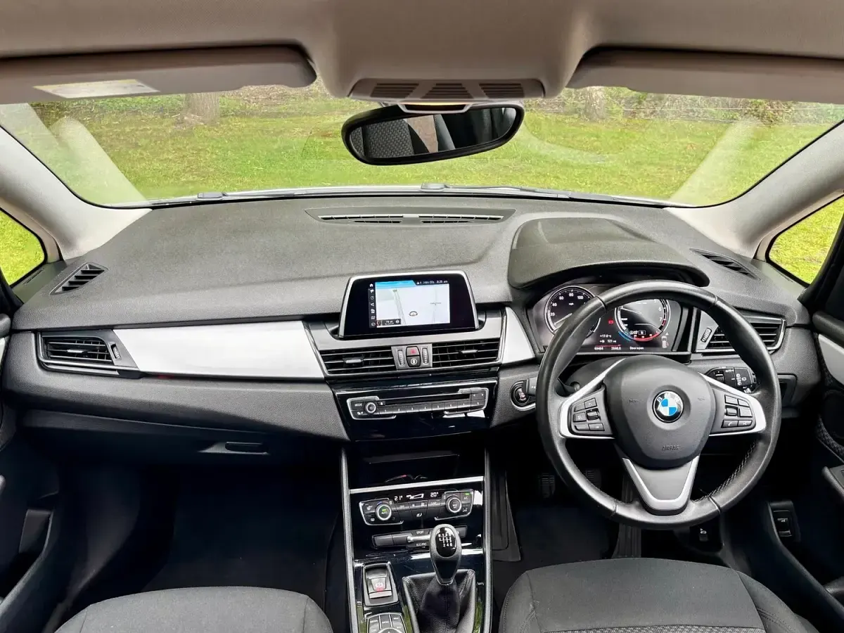 Used BMW 218 2018 White Estate