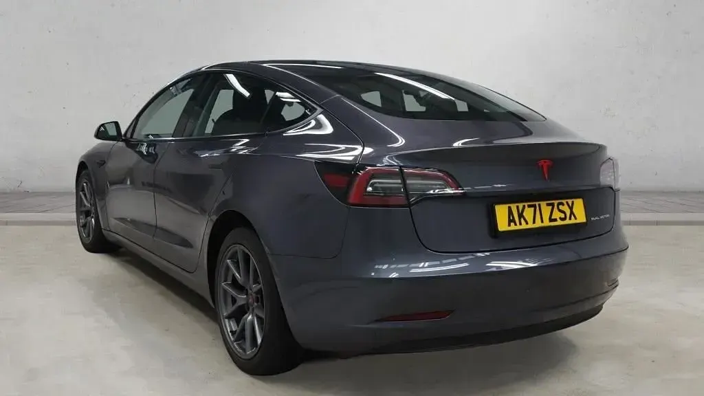 Używany Tesla Model 3 254 kW (346 KM) 2021 Szary Sedan/Limuzyna