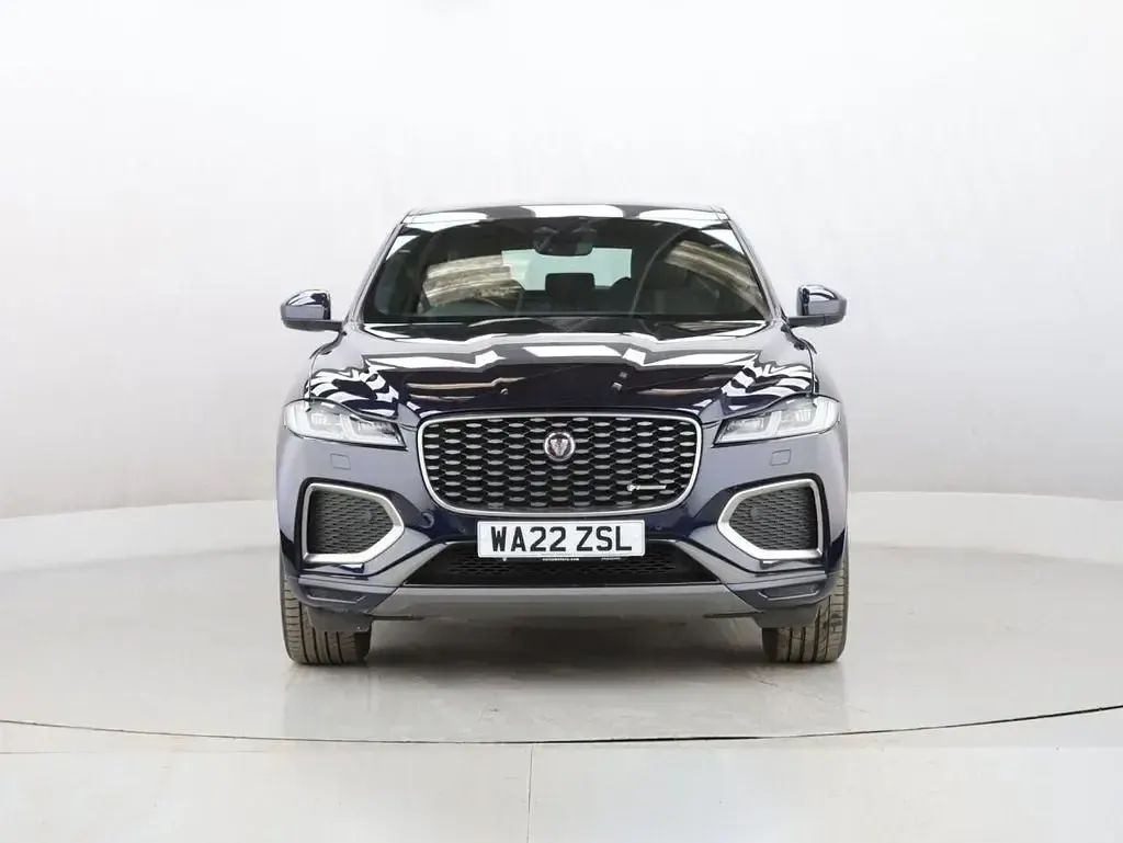 Käytetty Jaguar F-Pace R-Dynamic 250 HP (183 kW) 2022 Sininen Katumaasturi