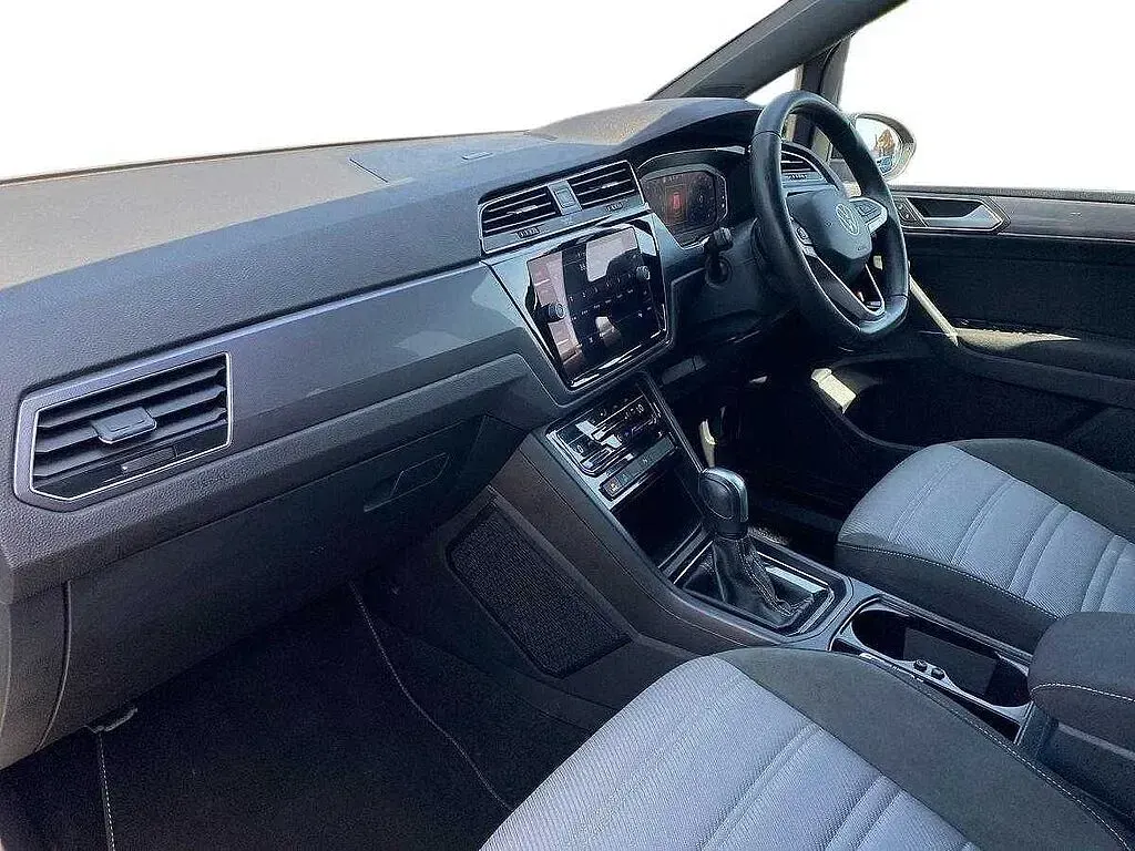 Used VW Touran R-line 150 HP (110 kW) 2024 Grey MPV