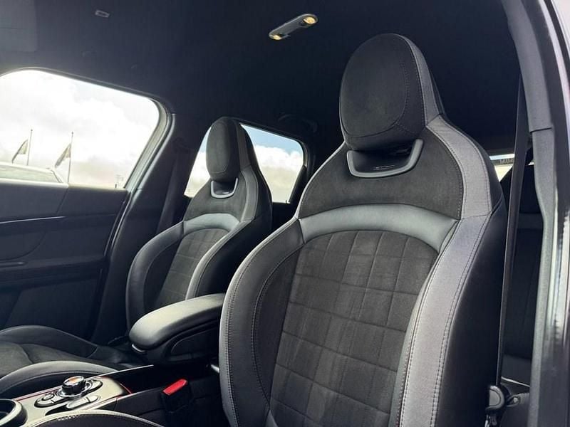 Used Mini John Cooper Works 306 HP (225 kW) 2021 Silver Hatchback