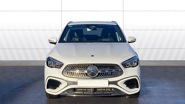Used Mercedes GLA250 Executive 218 HP (160 kW) 2023 White SUV