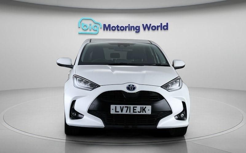 Used Toyota Yaris Hybrid Design 116 HP (85 kW) 2026 Hatchback
