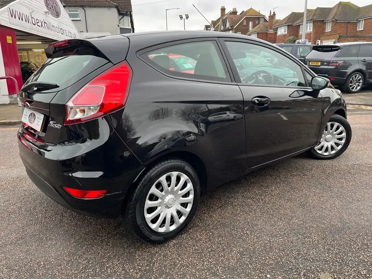 Used Ford Fiesta Style 82 HP (60 kW) 2014 Black Hatchback