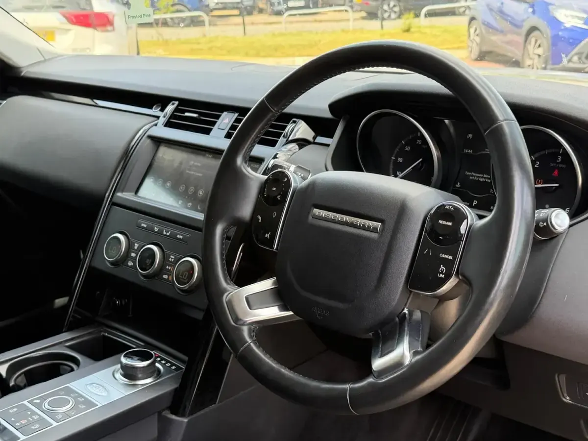 Used Land Rover Discovery SE 2020 Grey SUV