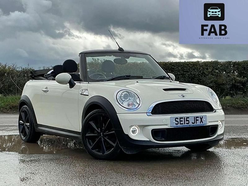 White Used 2015 Mini Cooper S Cabriolet Cabriolet | £8,990 (Fair price) - Image 1/3