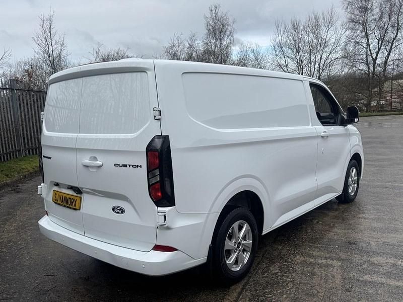 Used Ford Transit Custom Limited 136 HP (100 kW) 2024 White Van