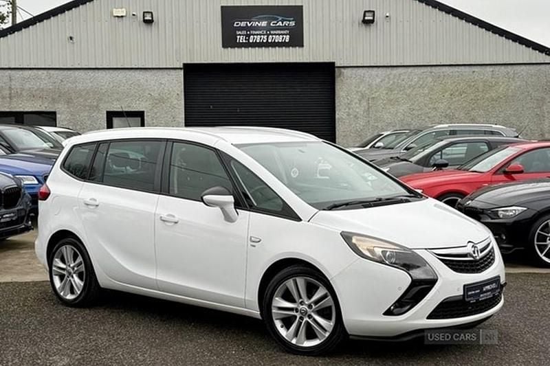Used Vauxhall Zafira Tourer SRi 165 HP (121 kW) 2015 MPV