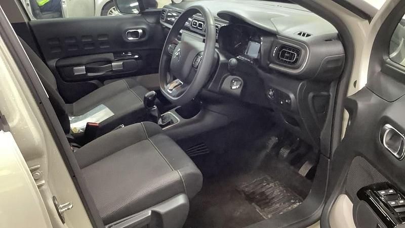 Used Citroën C3 PureTech 83 HP (61 kW) 2024 Grey Hatchback