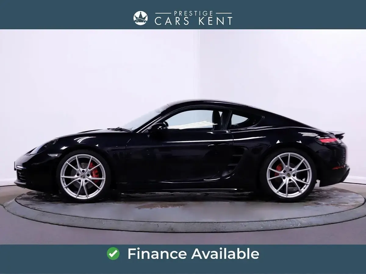 Used Porsche 718 Cayman 350 HP (257 kW) 2019 Black Coupe