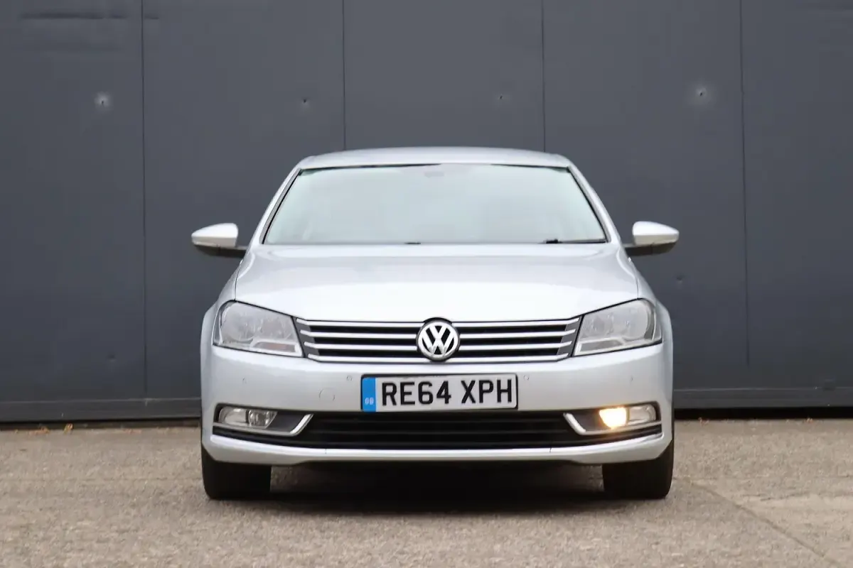 Used VW Passat Executive 2014 Silver Sedan