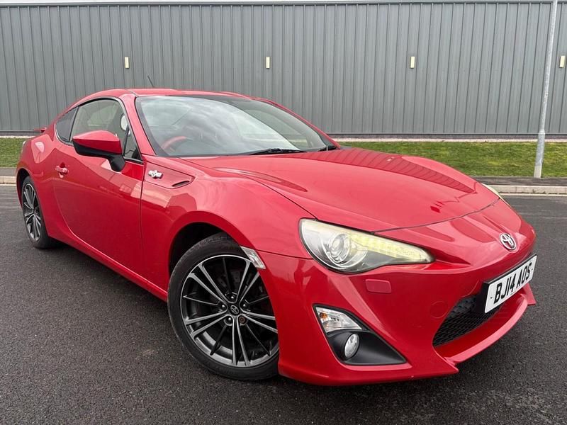 Used Toyota GT86 GT 200 HP (147 kW) 2014 Red Coupe