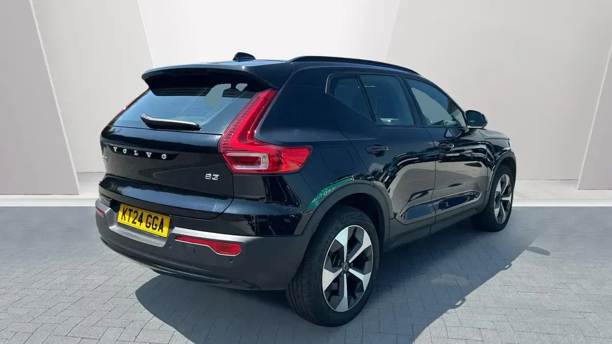 Used Volvo XC40 Plus 163 HP (119 kW) 2024 Black SUV