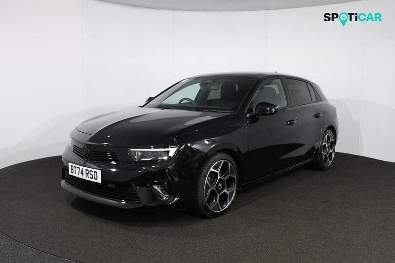 Used Vauxhall Astra Ultimate 131 HP (96 kW) 2024 Black Hatchback