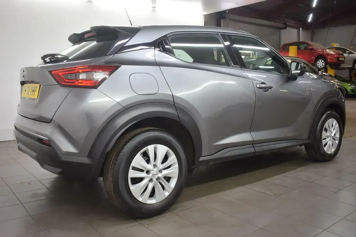 Used Nissan Juke Visia 117 HP (86 kW) 2020 Grey SUV