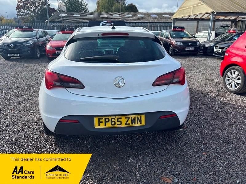 Used Vauxhall Astra GTC SRi 2015 White Hatchback