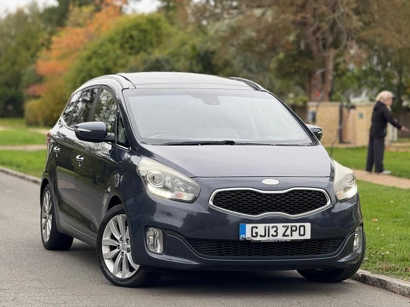 Blue Used 2013 Kia Carens 3 MPV | £1,500 (A bit pricey) - Image 1/4