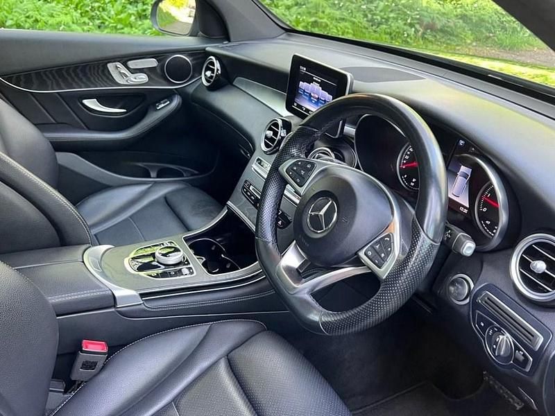 Second-hand Mercedes GLC220 AMG line 2018 Gri SUV