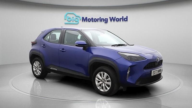 Used Toyota Yaris Cross 116 HP (85 kW) 2023 Blue SUV