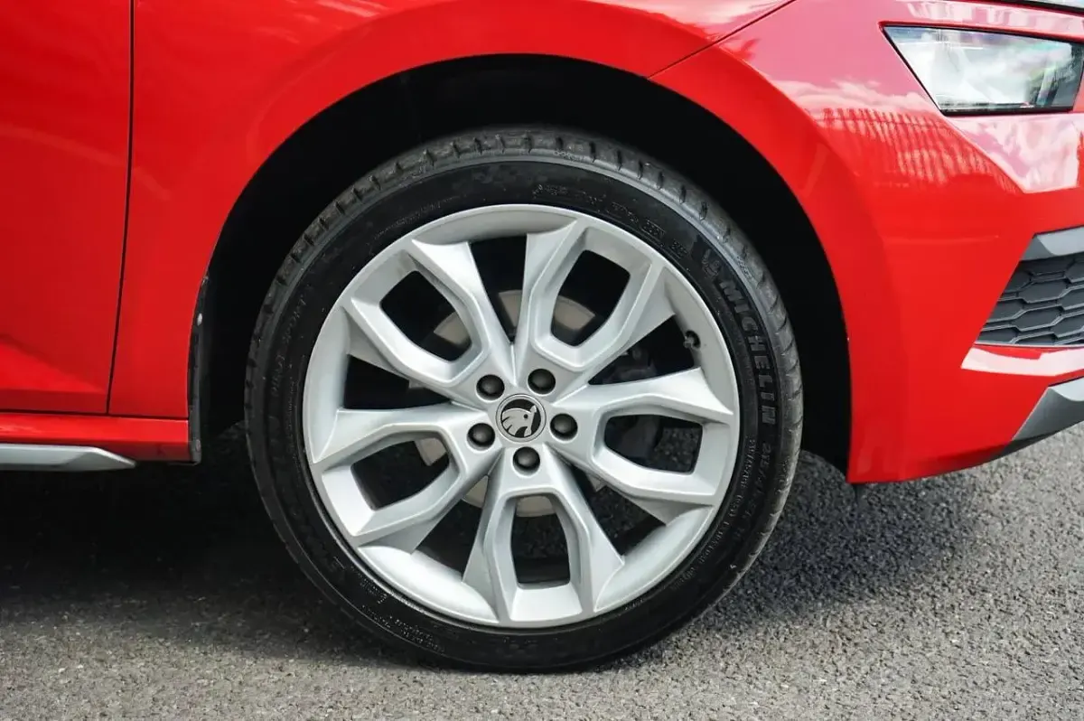 Used Skoda Kamiq SE L 108 HP (79 kW) 2021 Red SUV